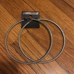 💰3/$19💰 HUUGe HOOps!!